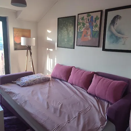 Adin Apartment *